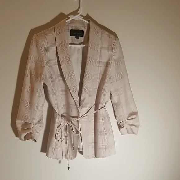 Ann Taylor Cream Wrap Blazer with Shawl Lapels - Picture 1 of 7
